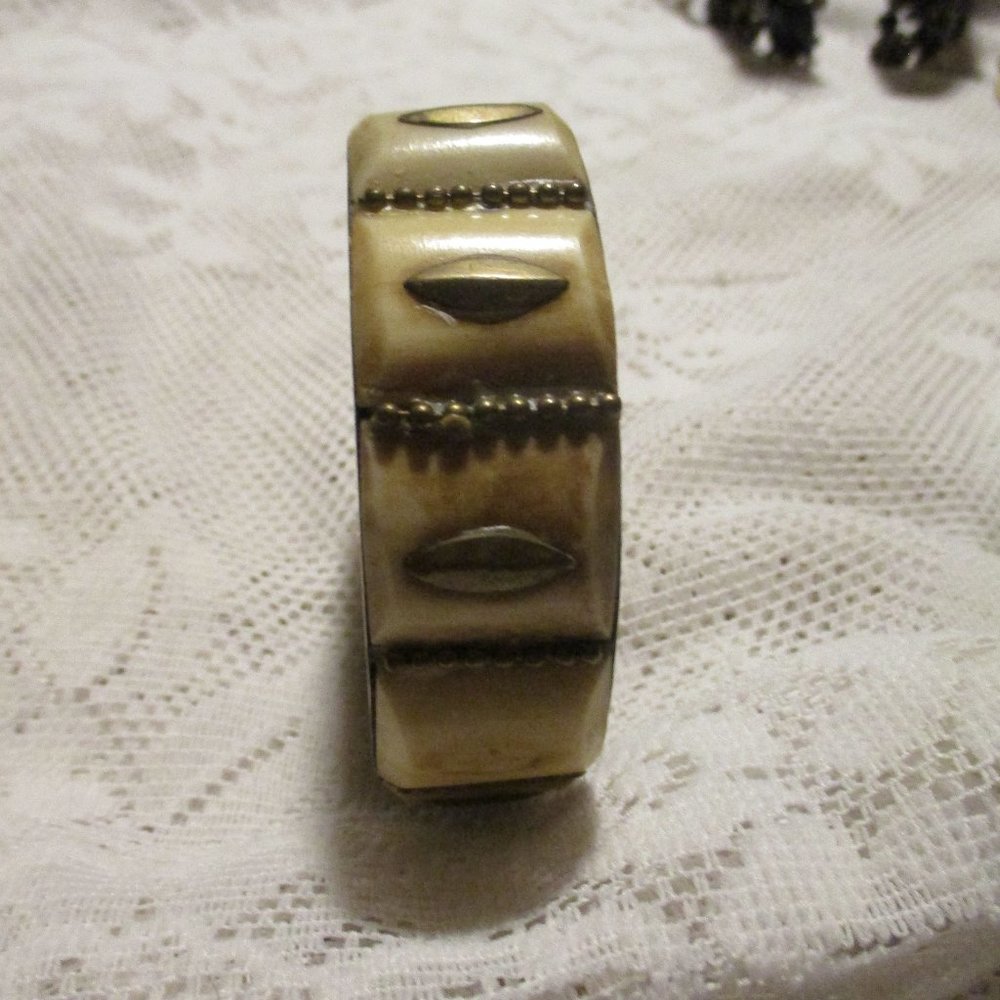 Bracelet  One Size  Brown Beige Baked Enamel  Vintage